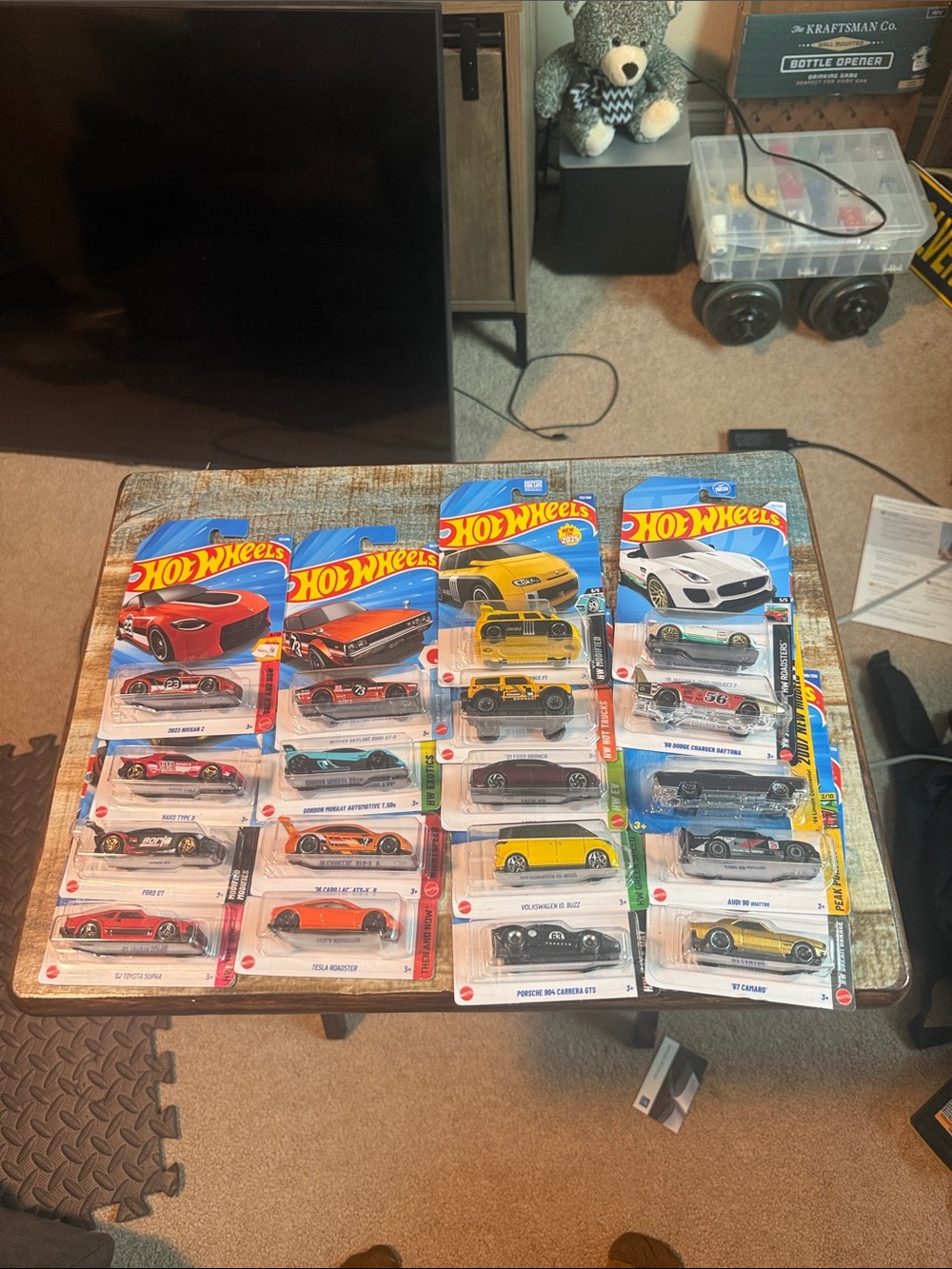 Hot Wheels Assorted Die-Cast Toy Car Pack - Multi-Color - Picture 4 of 5